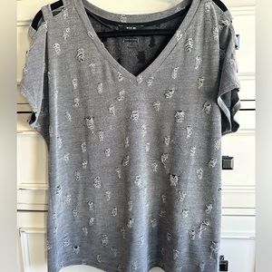 Miss Me distressed top with cut out shoulders.